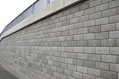 Block Retaining Wall Installation in Lakeland, FL